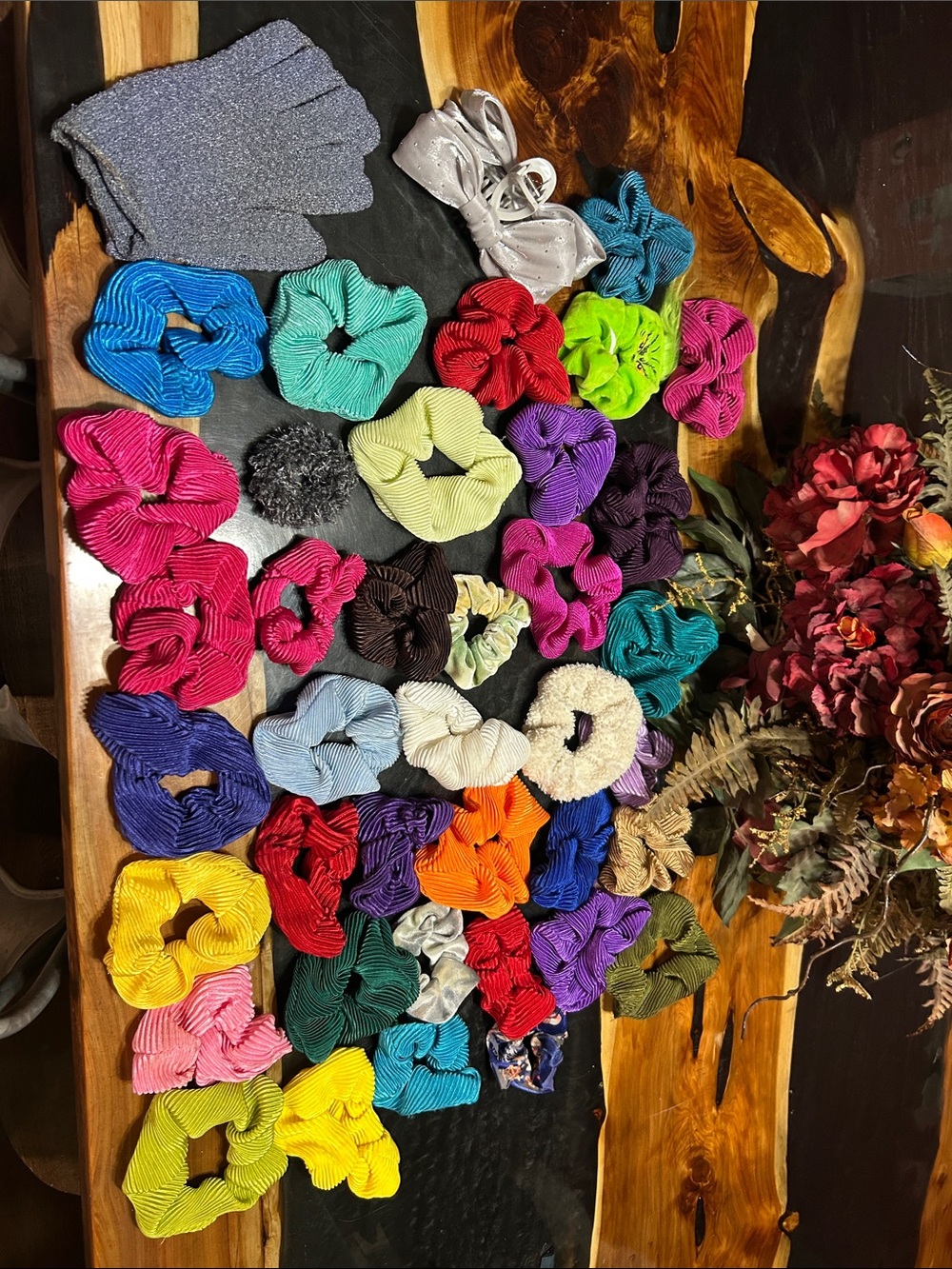 Colorful Ribbed Fabric Scrunchie Bundle - Assorted Brights